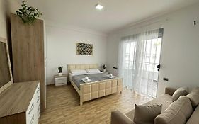 Trea Accomodations - Despacito Port Side