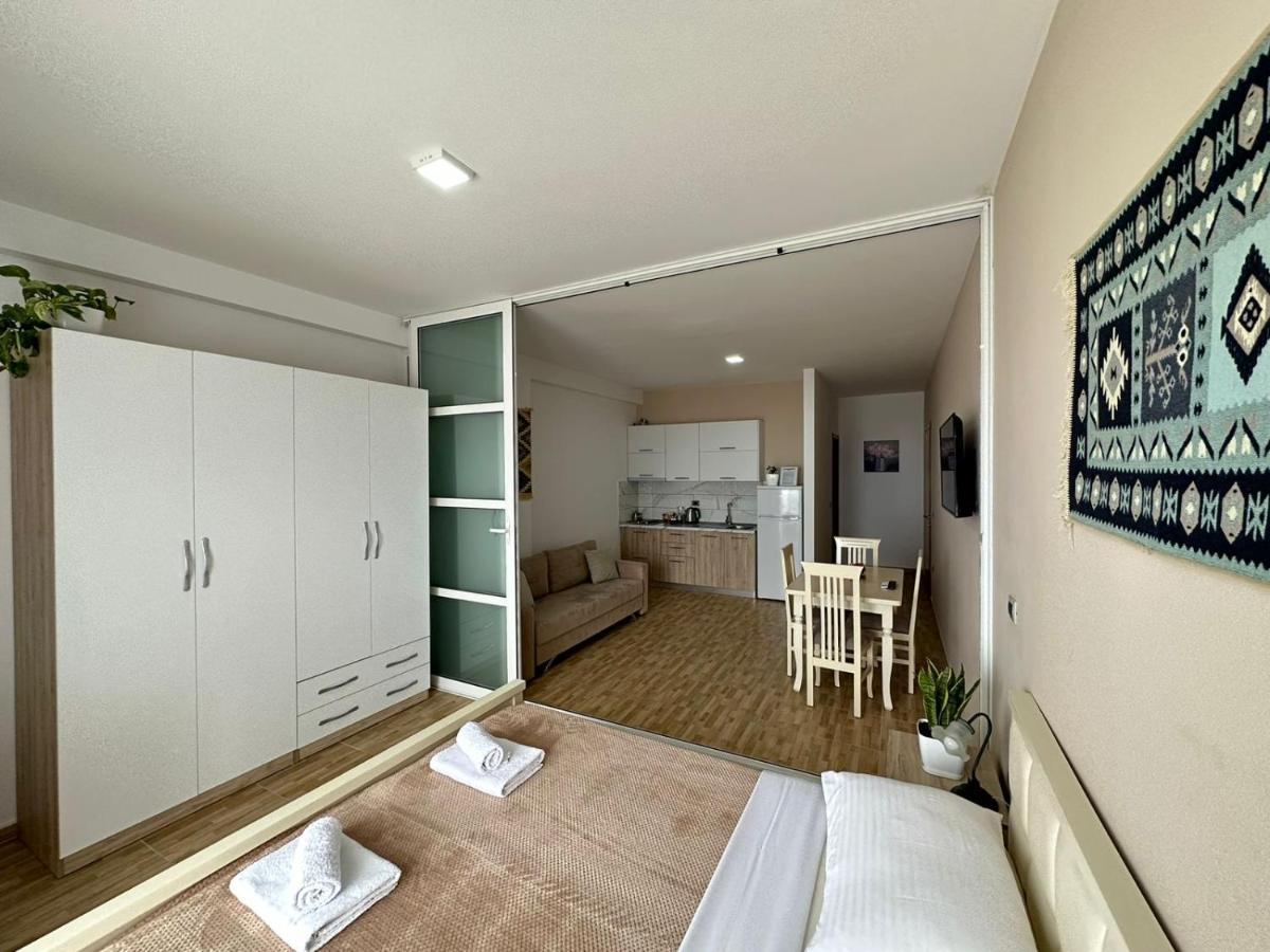Trea Accomodations - Despacito Port Side Vlorë Esterno foto