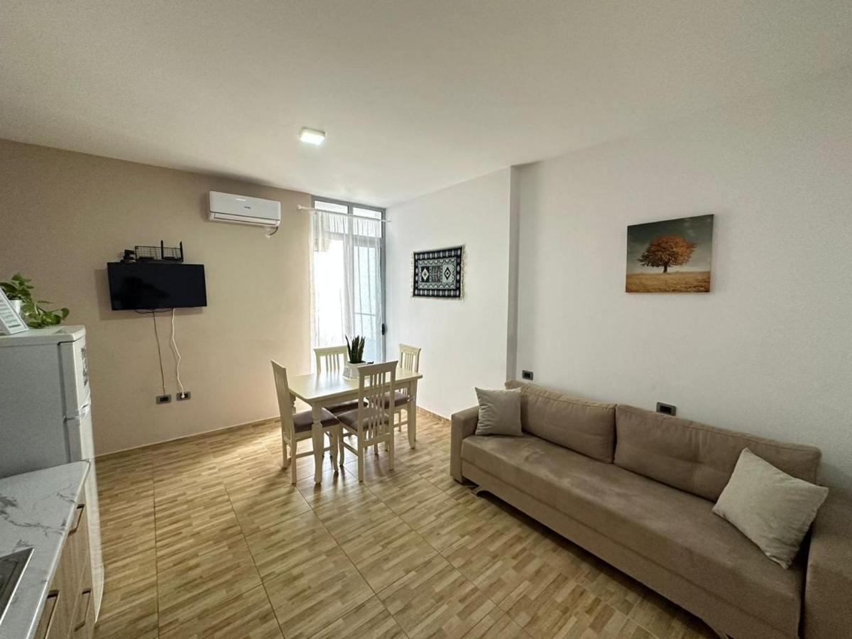 Trea Accomodations - Despacito Port Side Vlorë Esterno foto