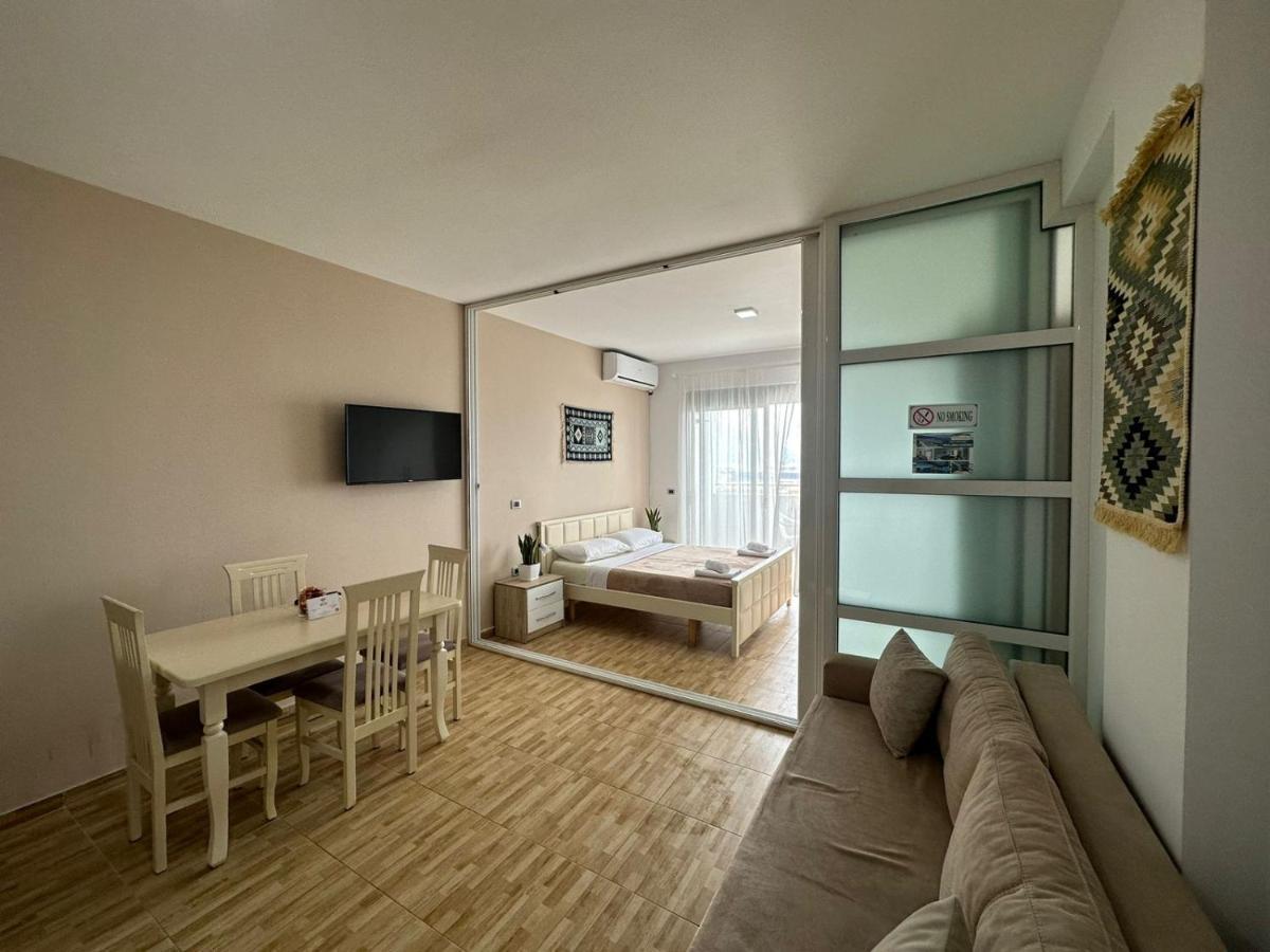 Trea Accomodations - Despacito Port Side Vlorë Esterno foto